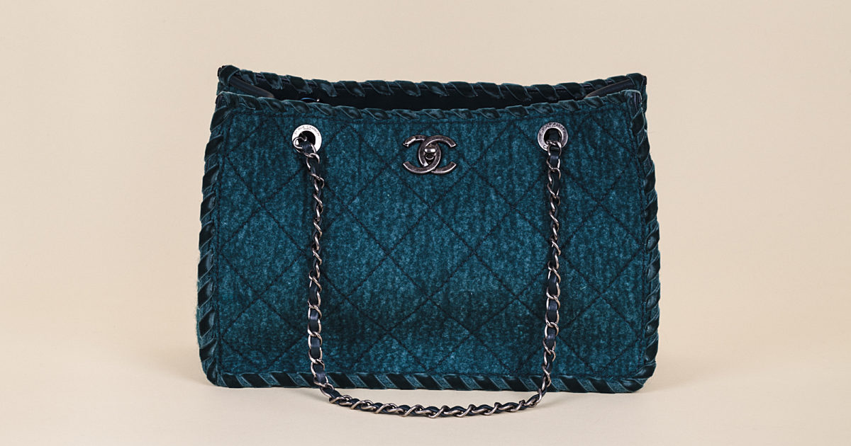chanel felt tote