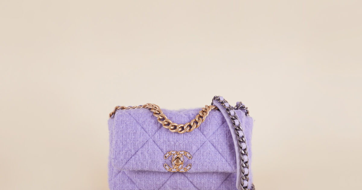 Chanel Chanel 19 Tweed Flap Bag | Vivrelle