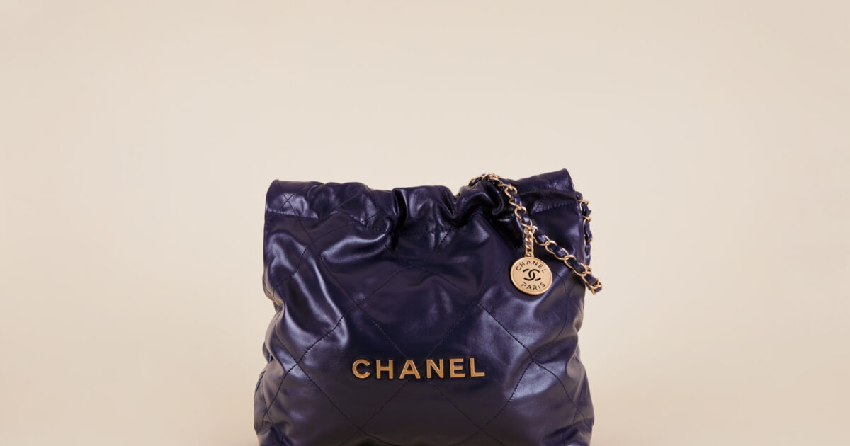 Unleash Your Inner Style Icon: The Ultimate Guide to Chanel 22 Small Handbag